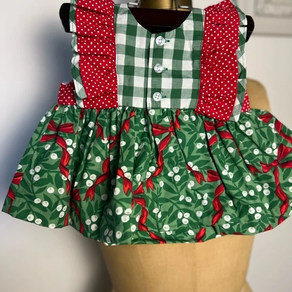 Tabitha Twinkle two piece girls 12 months Holiday/Christmas top and bottom set